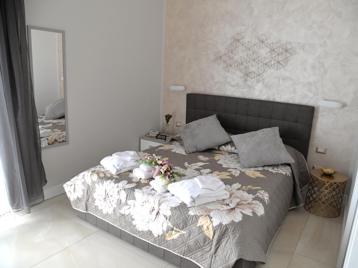 Casa Felice Suite Room Tarento Exterior foto