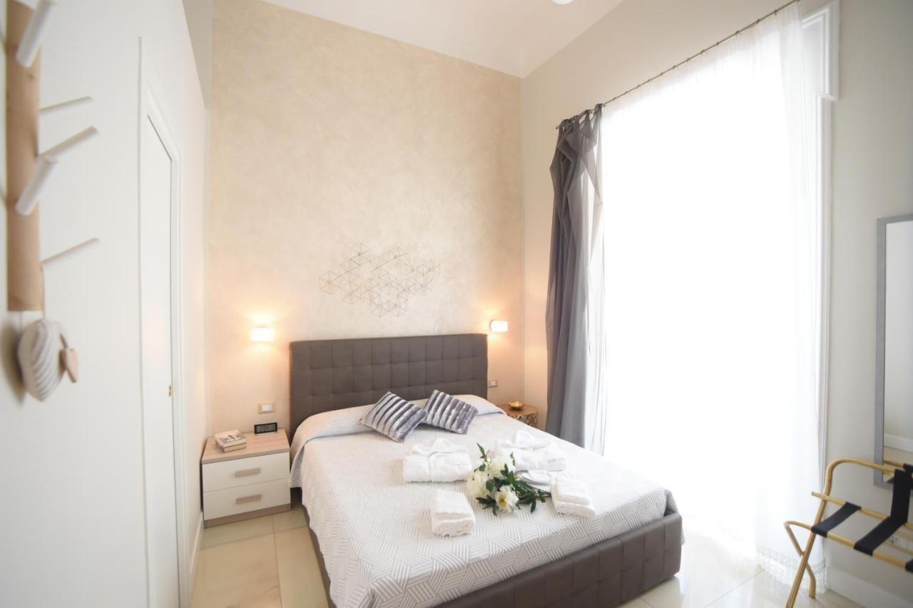 Casa Felice Suite Room Tarento Exterior foto
